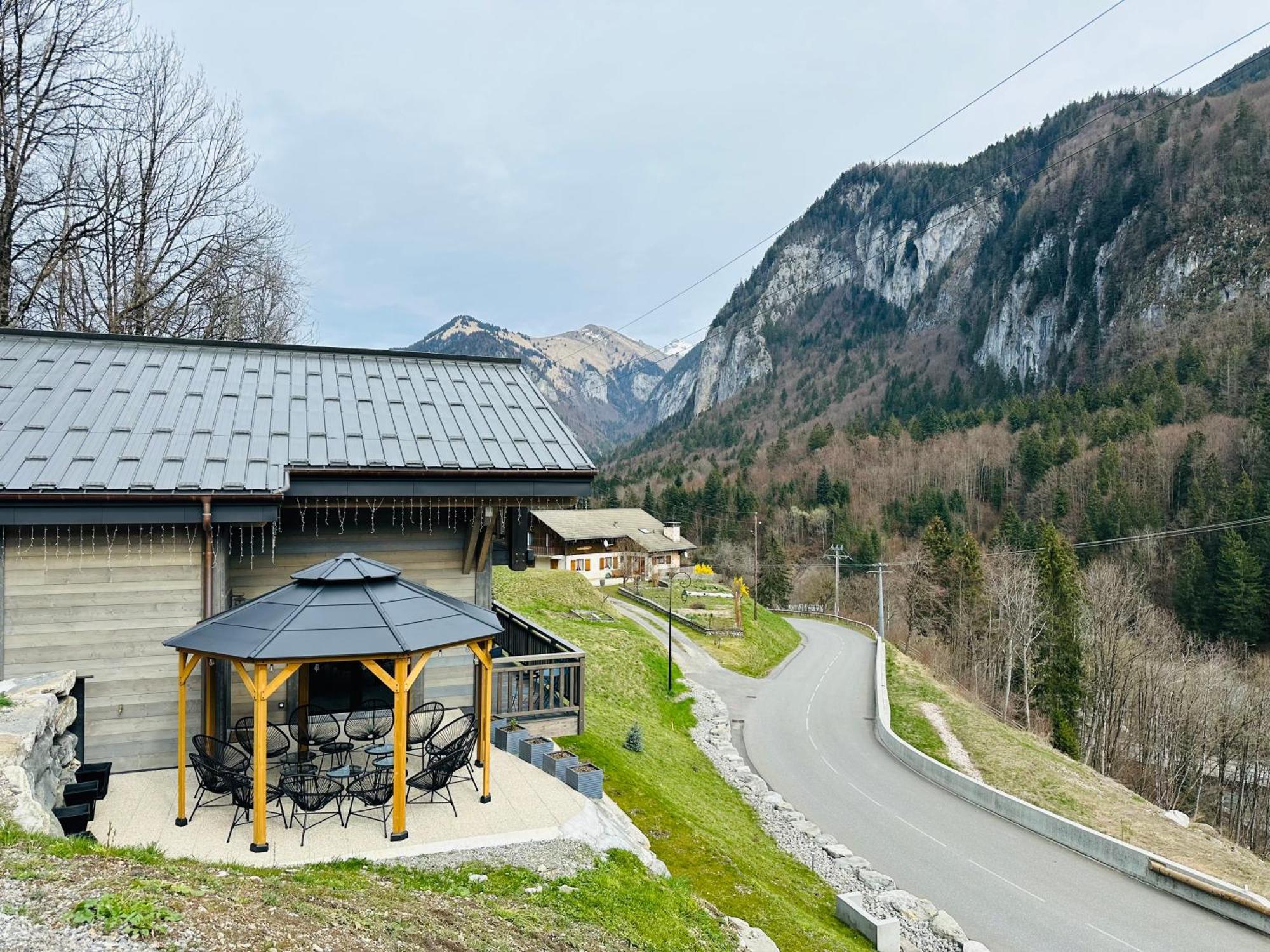 Вілла Chalet Du Bonheur Bonnevaux  Екстер'єр фото